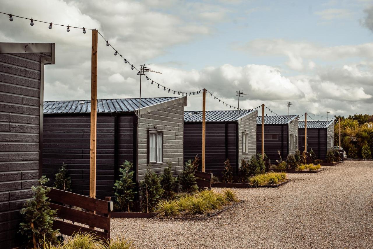 Black Bull Retreat, Barmston With Private Hot Tubs Driffield Zewnętrze zdjęcie