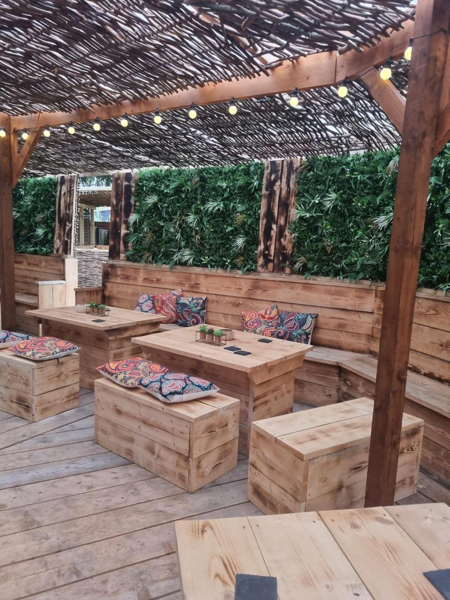 Black Bull Retreat, Barmston With Private Hot Tubs Driffield Zewnętrze zdjęcie